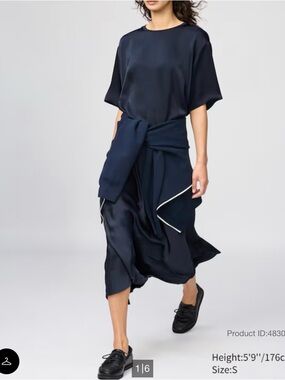 Uniqlo Navy Satin Midi Skirt - Navy size medium